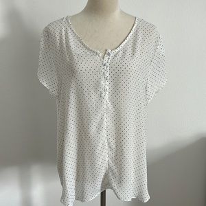 Philosophy White & Black Polka Dotted Flutter Sleeved Blouse